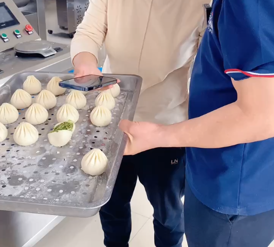 三好仿手工包子机怎么制作素馅包子