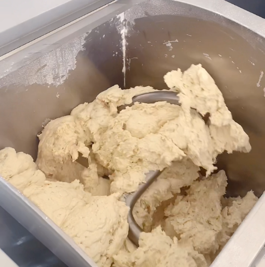 Is it reliable to use a steamed bun machine to make steamed buns at 10+0?