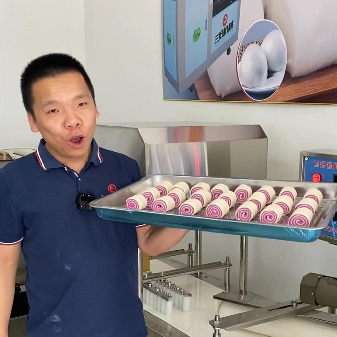 Use a steamed bun machine to expand the new track. Have you ever eaten 