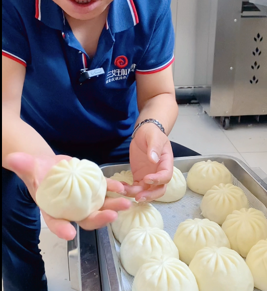 Why is Laomian Quick-frozen Green Bun so difficult to overcome? Why can't we make a steamed bun machine?