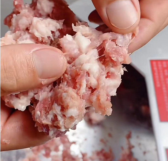 How to make the fillings show the real ingredients? Can a chopping machine solve the problem?