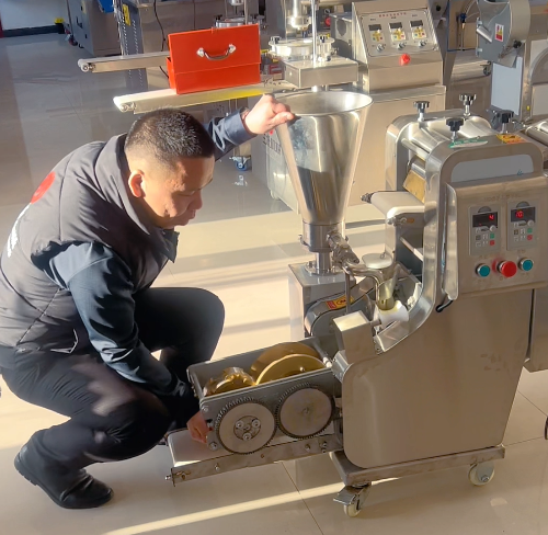 The pull-out design of the mini dumpling machine can change the beginning of the industry?